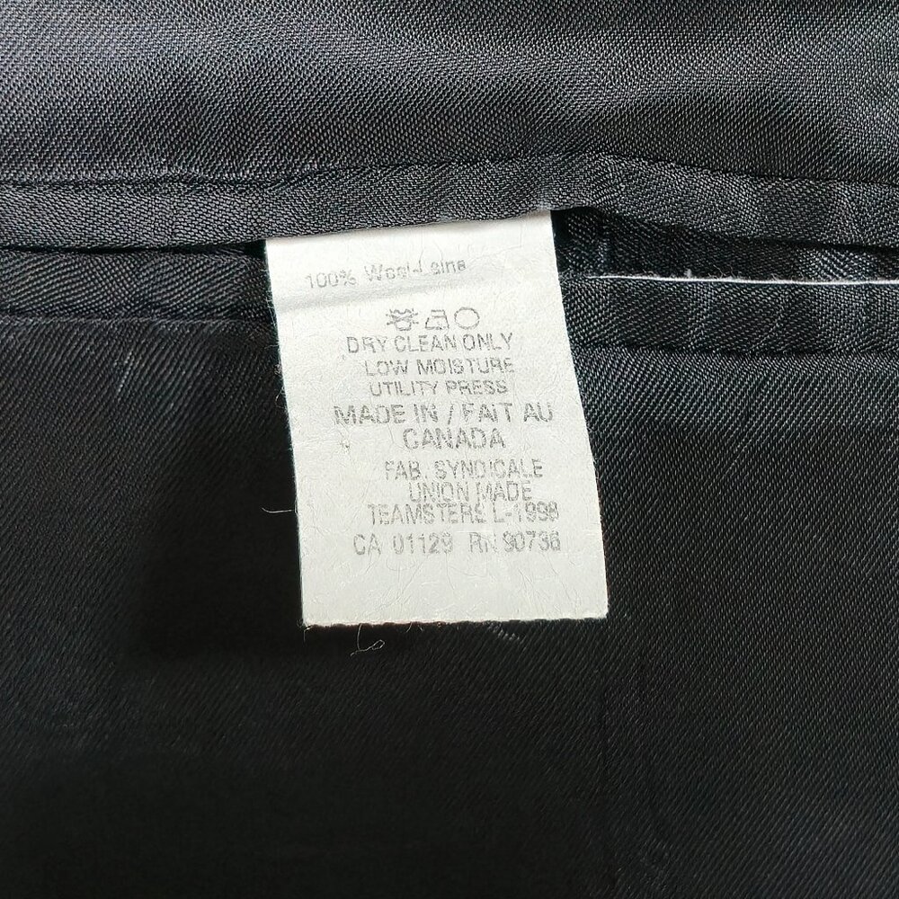 Ralph Lauren Blazer 100% Virgin Wool Pinstripe Made in Canada Size 44L - Picture 8 of 9